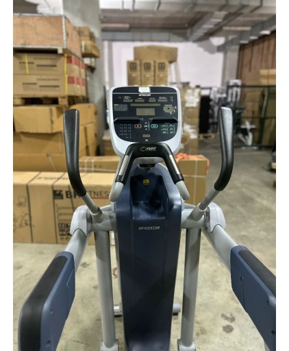(Certified Pre-owned)  Precor AMT 835 Crosstrainer