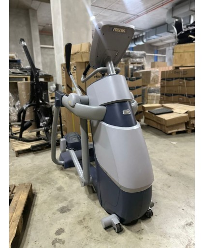 (Certified Pre-owned)  Precor AMT 835 Crosstrainer