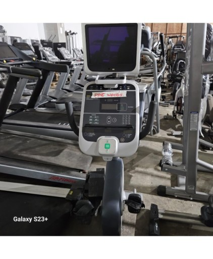 ( Certified Pre-owned )  Precor RBK885 Recumbent Bike