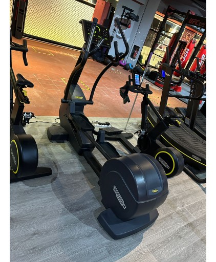 (Certified Pre-Owned) Technogym Excite Synchro 1000 Cross Trainer