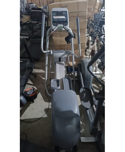 (Certified Pre-owned) Precor EFX 556i Experience Elliptical Cross-Trainer